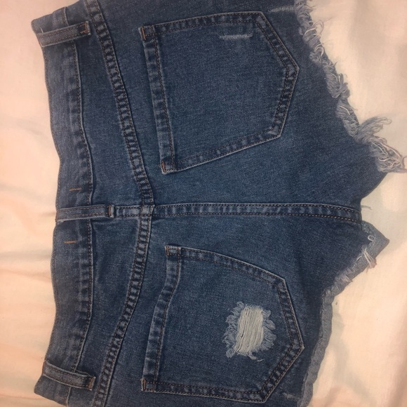 Free People Distressed Denim Shorts - Picture 3 of 4